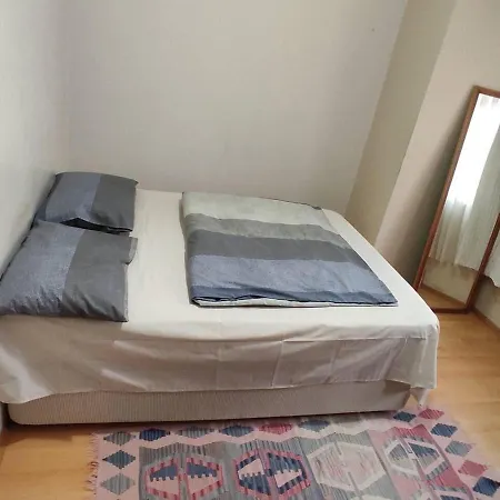 Apartment Charming 2-bed In Istanbul