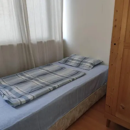 Charming 2-bed In شقة *